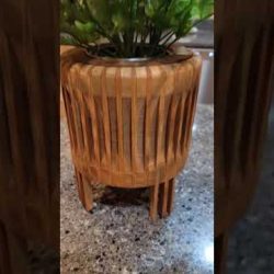 Kerf Bent Plant Stand //Woodworking #carpentry #diy #maker #woodworking #wood #handmade #craft